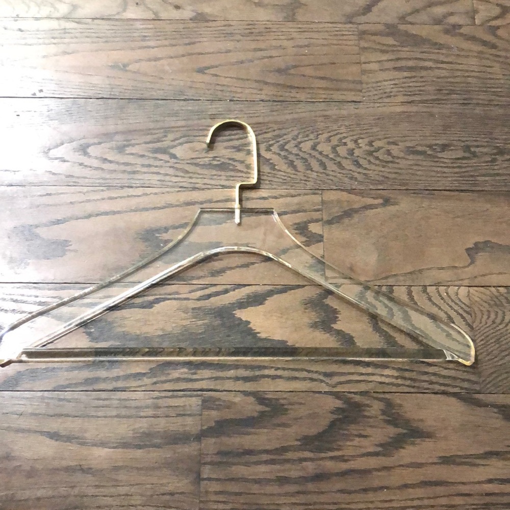 Acyrlic coat hangers set of 4